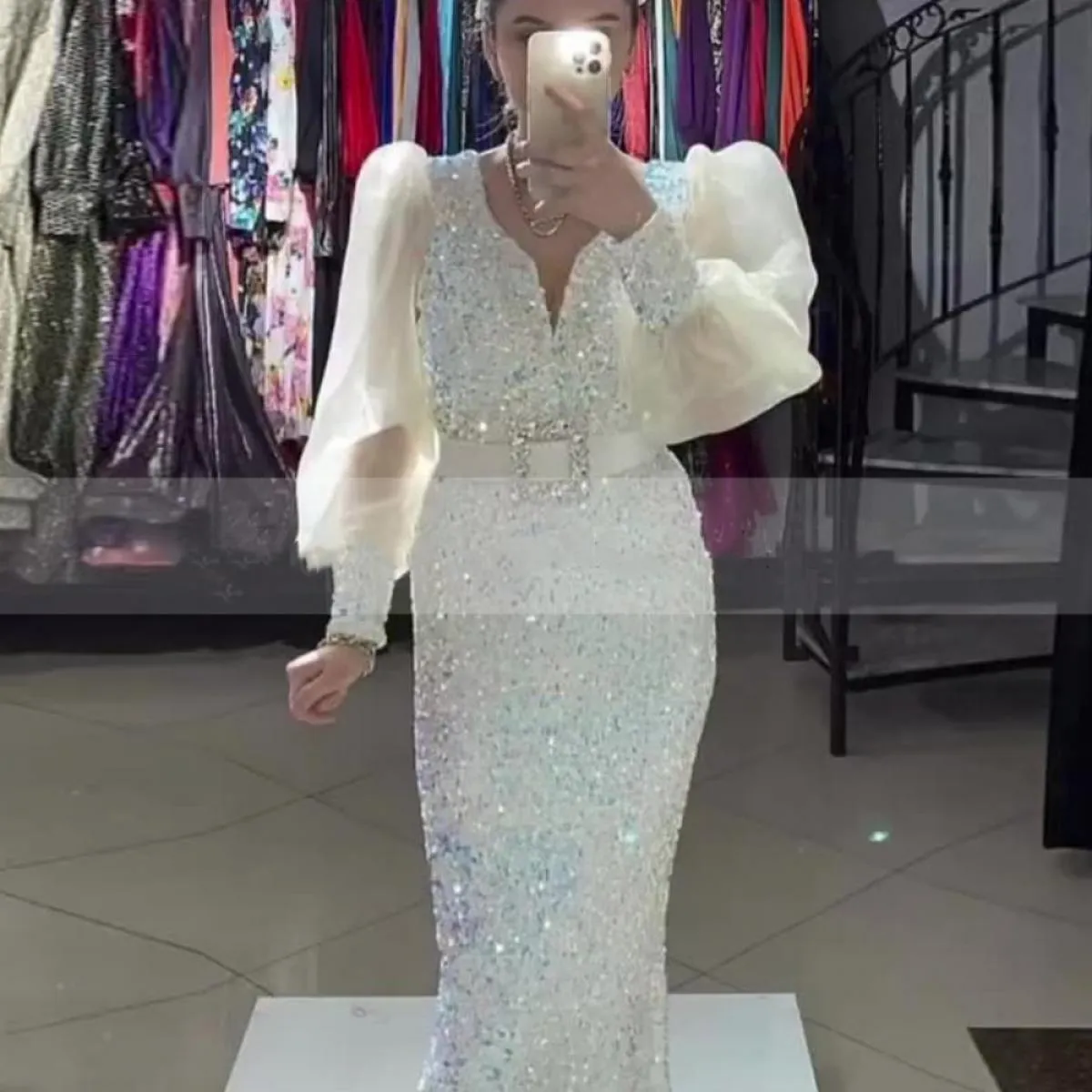 Abiti da sera a sirena con paillettes scintillanti in velluto bianco con maniche lunghe 2023 con cintura Abiti da cerimonia per