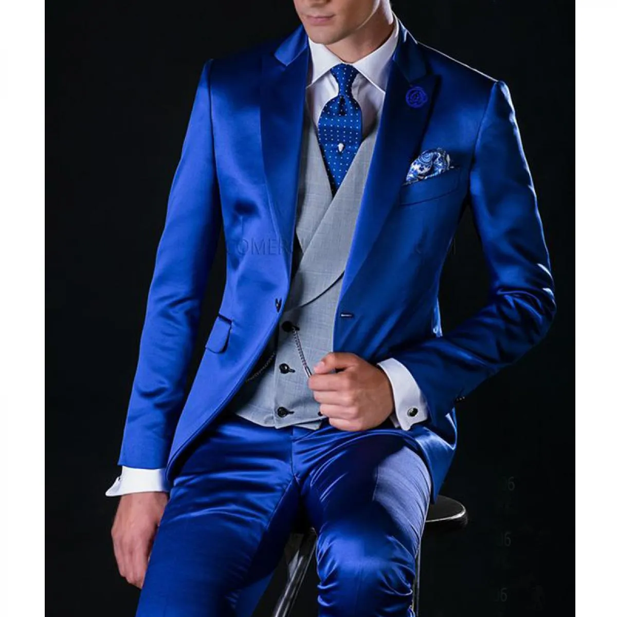 Abiti da uomo in raso blu royal per matrimonio con gilet grigio smoking da sposo slim fit moda maschile 3 pezzi (giacca + gilet
