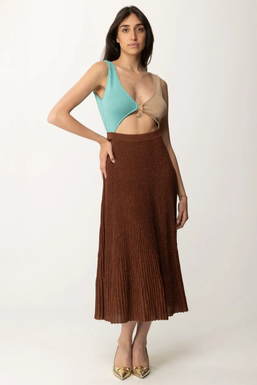Abito con cut-out e gonna plissé MATTONE