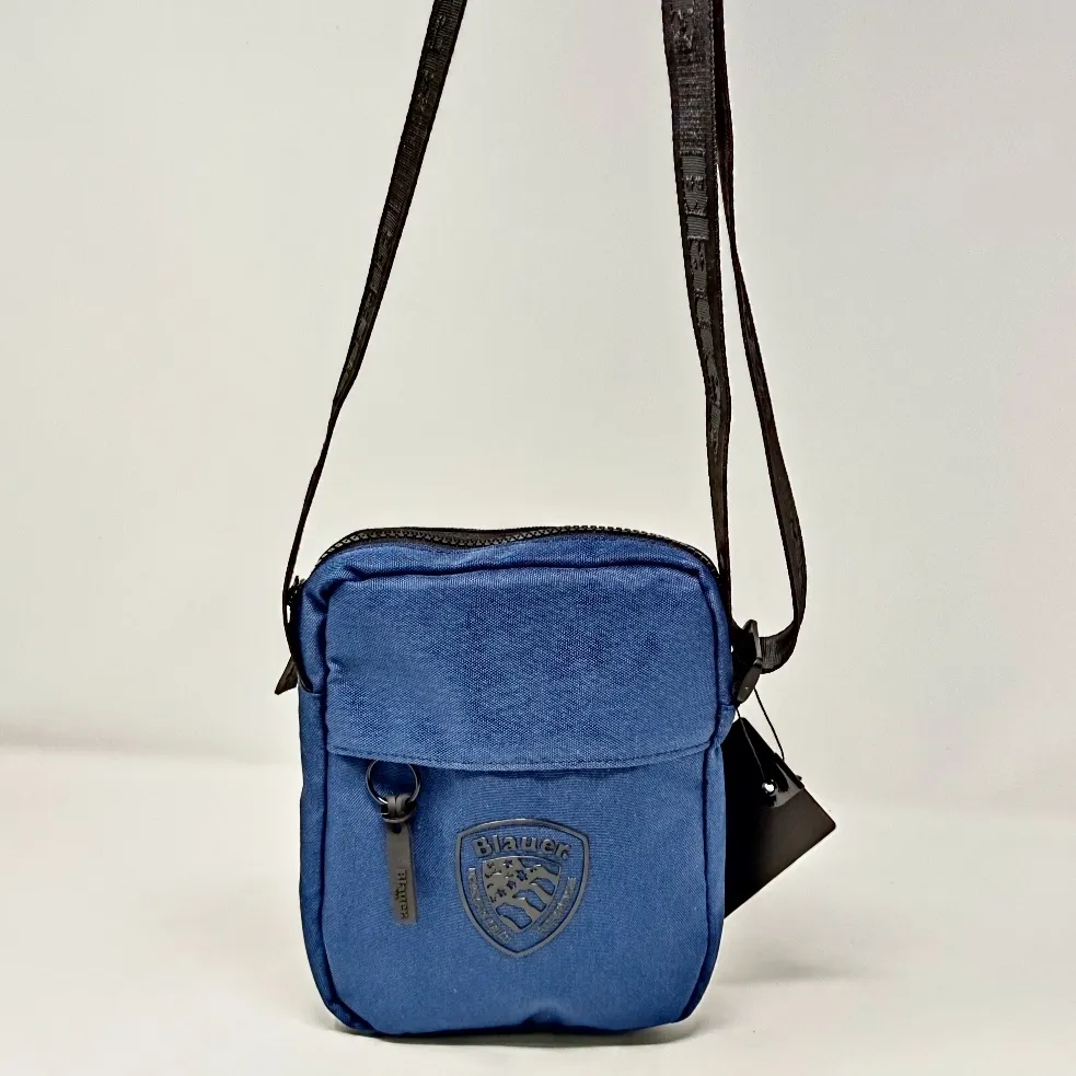 BORSELLO BLAUER