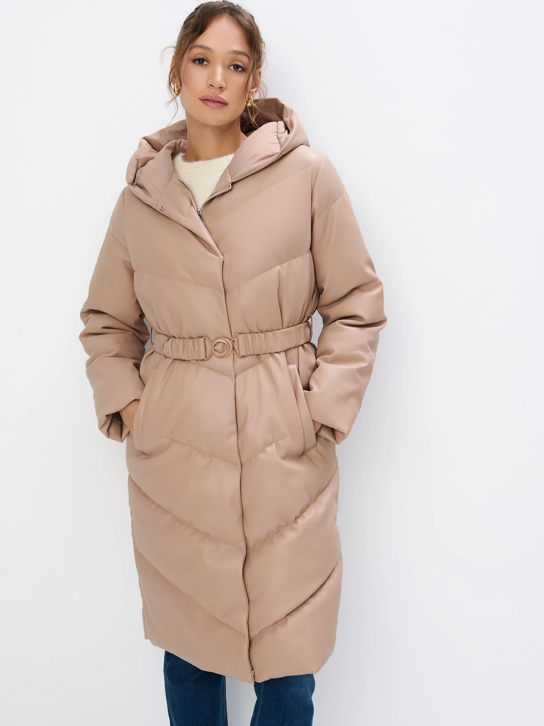 Cappotto con cintura in vita