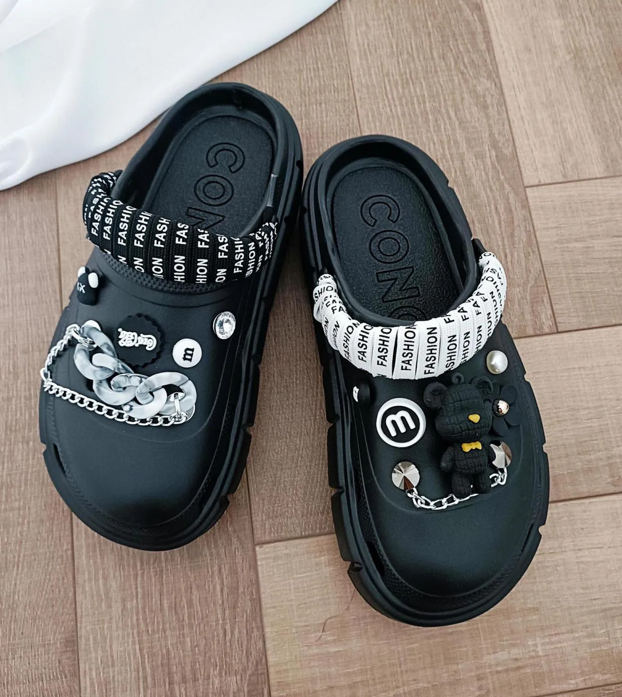 Ciondoli alla moda Zoccoli Scarpe da donna allaperto Pantofole da strada Suola spessa Sandali con plateau estivi di alta qualit