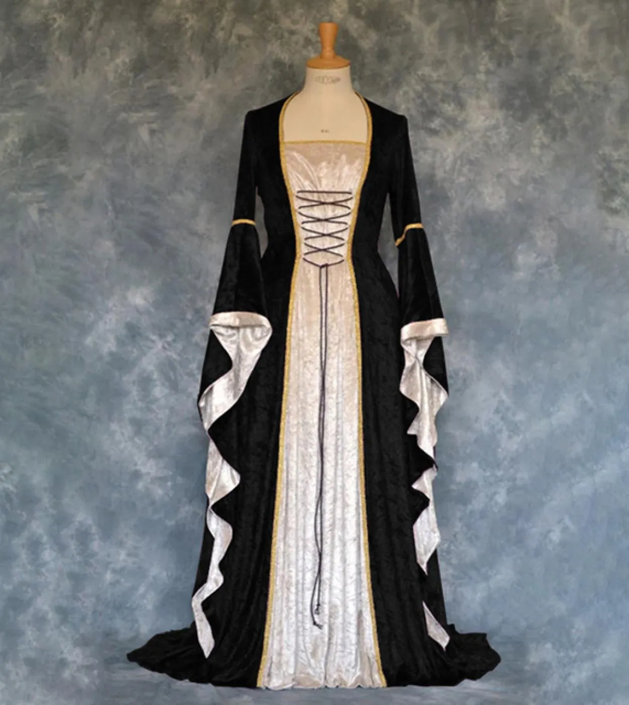 Costume da principessa di corte retrò in velluto medievale da donna Abito lungo Elegante colletto quadrato da strega Masquerade
