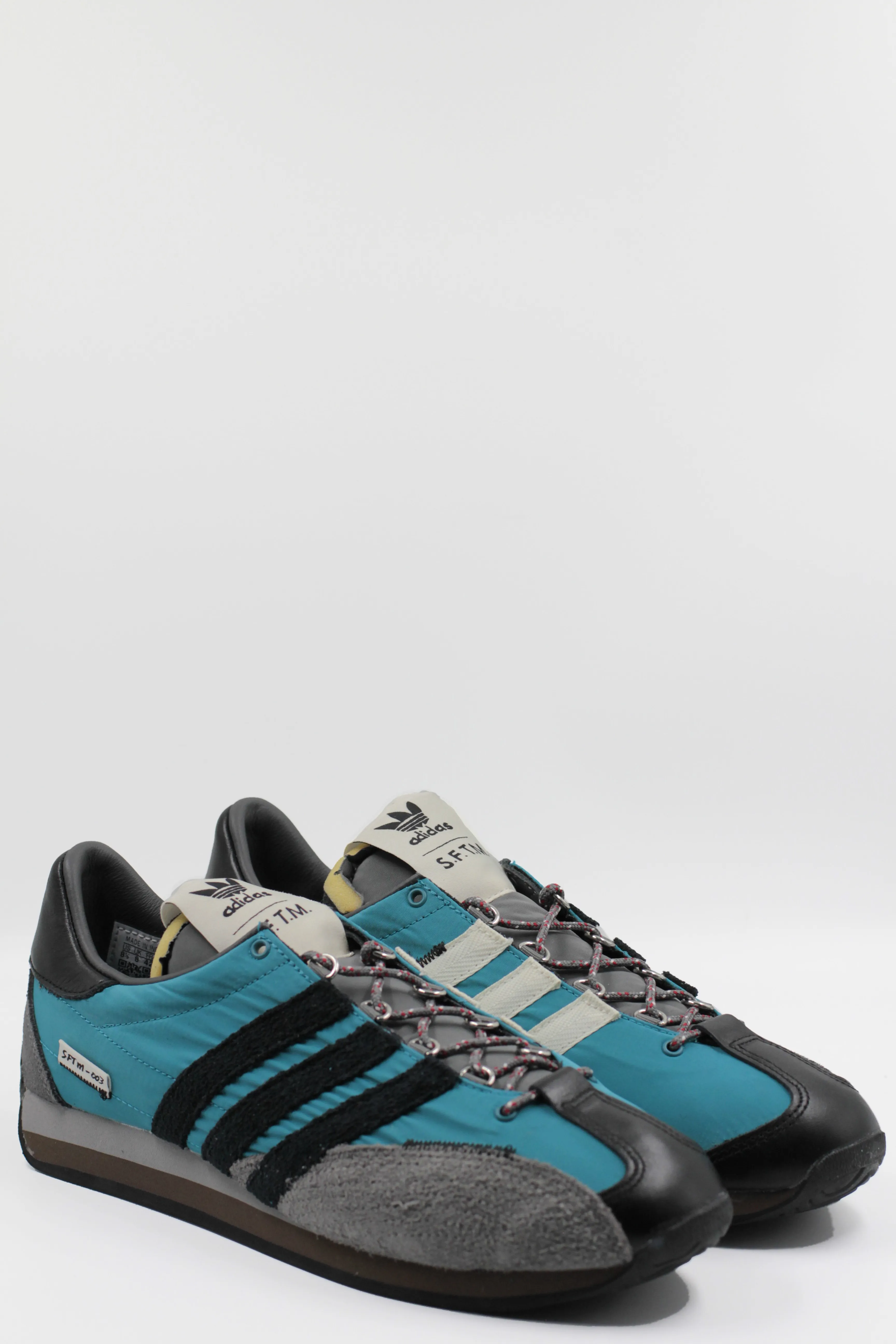   Country Gazelle Sneakers 