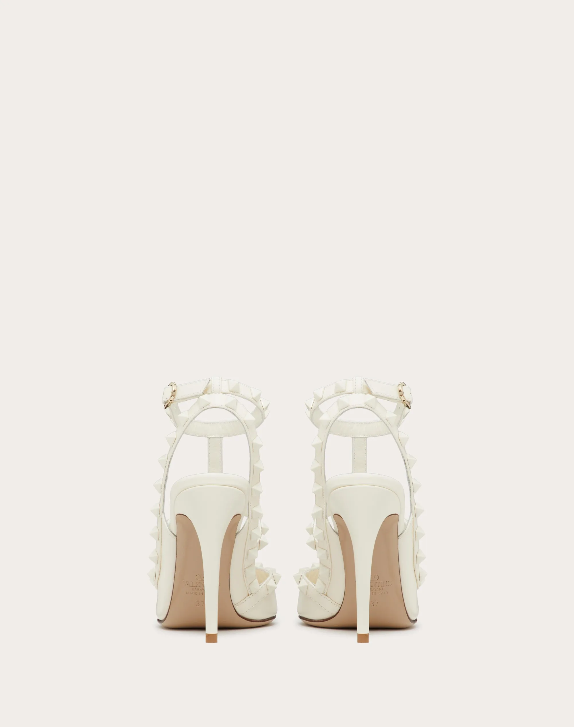 DÉCOLLETÉ ROCKSTUD CON CINTURINI E BORCHIE IN TONO 100MM