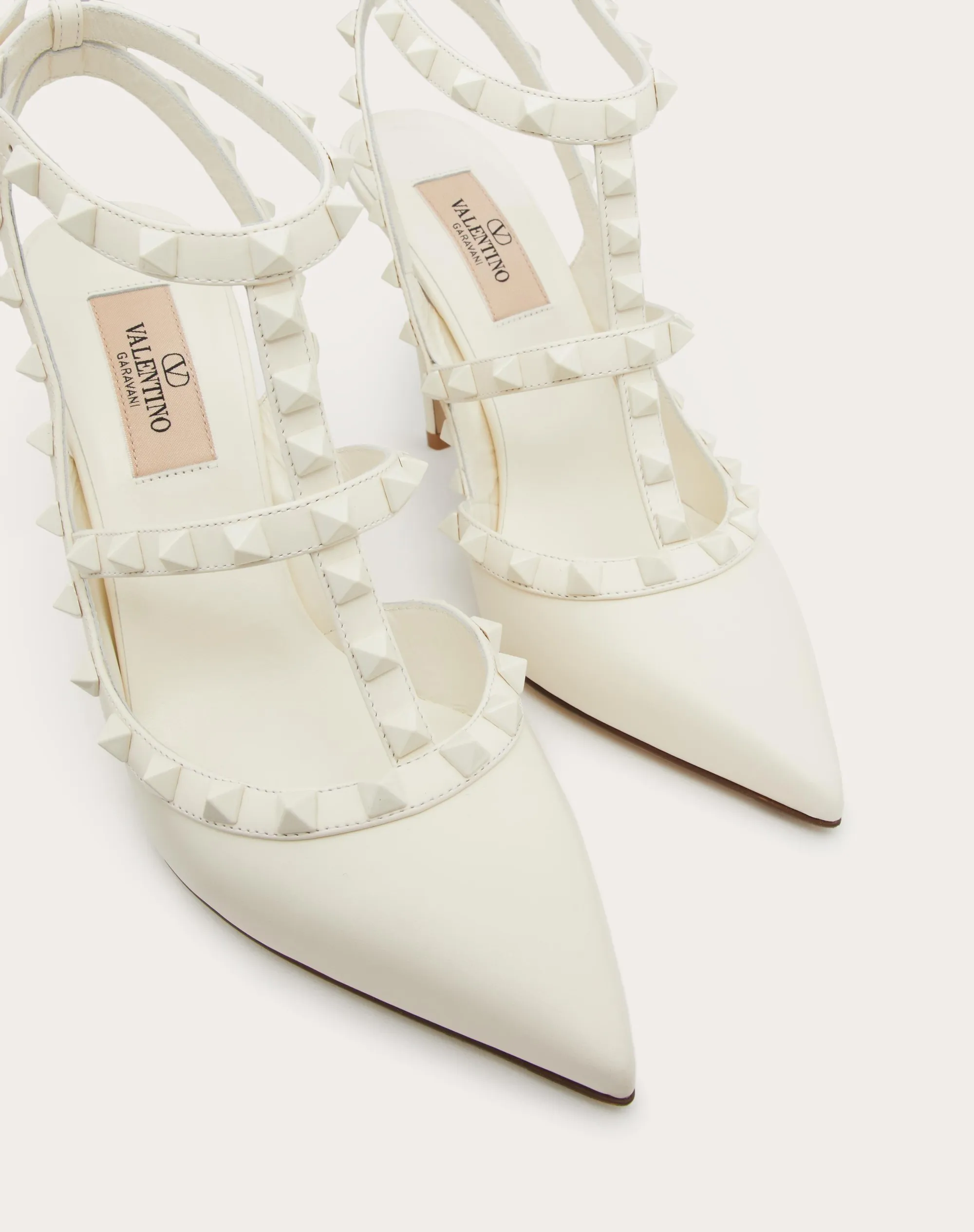 DÉCOLLETÉ ROCKSTUD CON CINTURINI E BORCHIE IN TONO 100MM