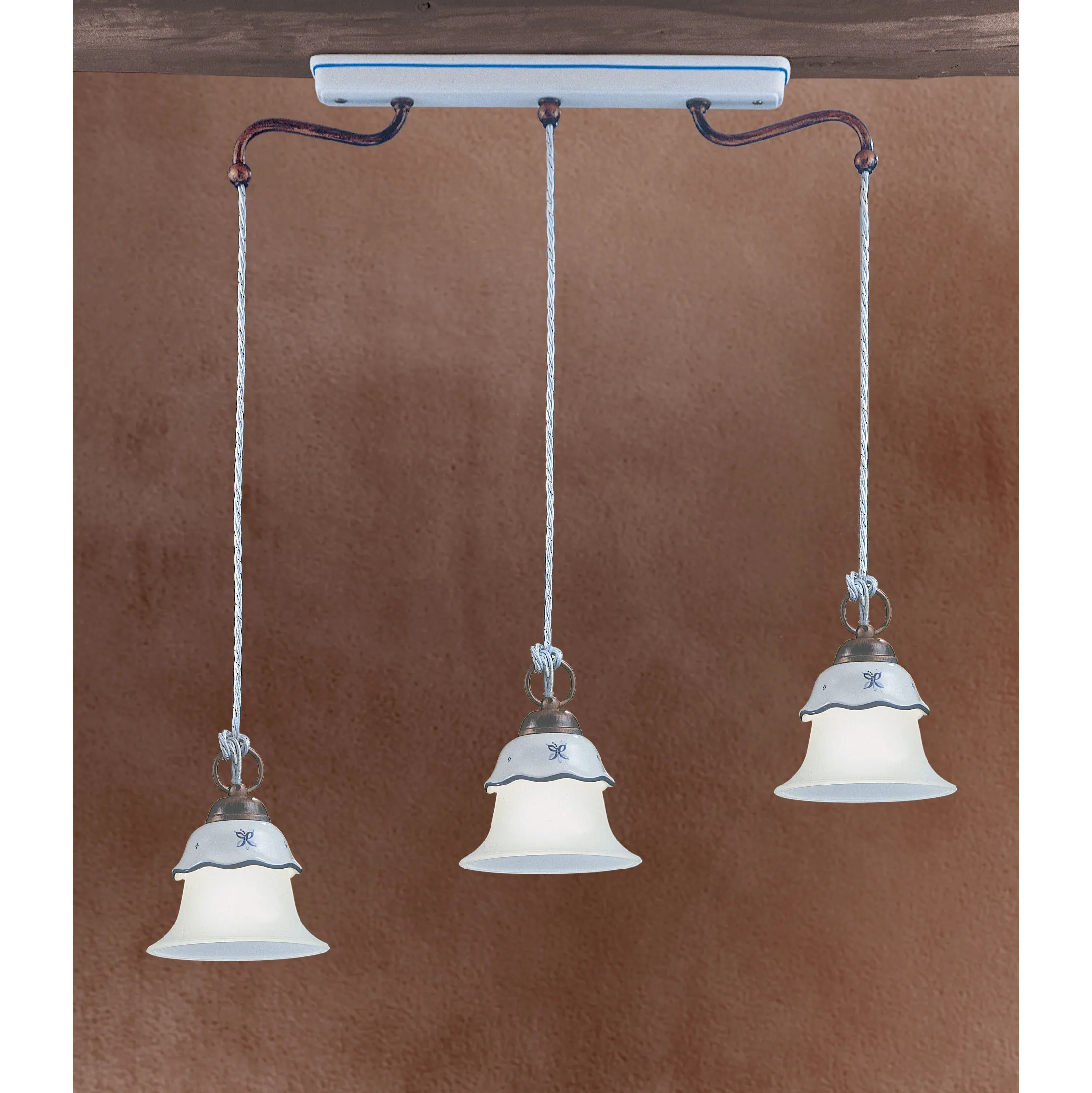 FerroLuce  Sospensione rustica in ceramica decorata a mano e 3 diffusore lineari in vetro Ferrara - 42W