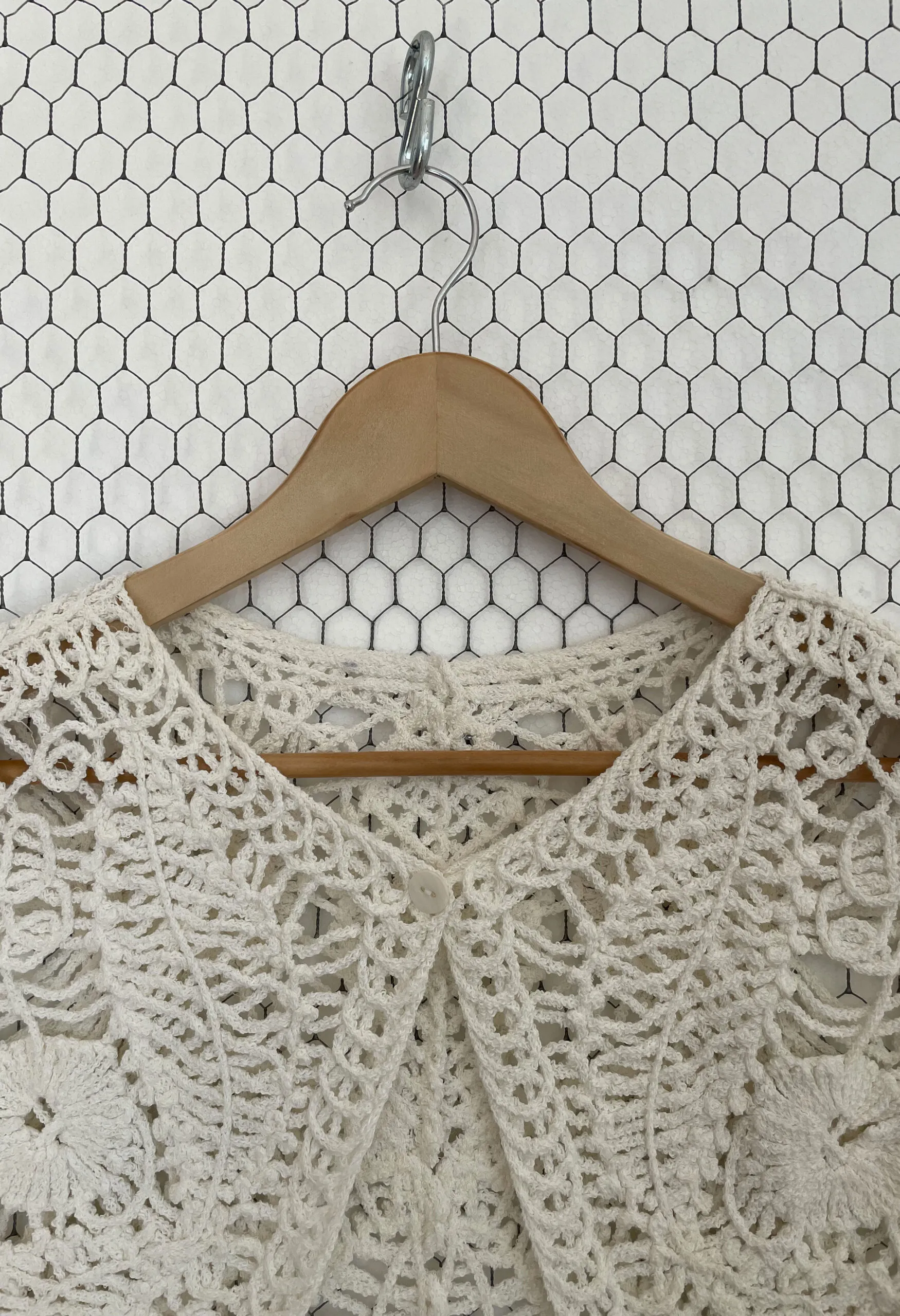 Gilet/top in fettuccia di spugna bianca vintage anni ’90