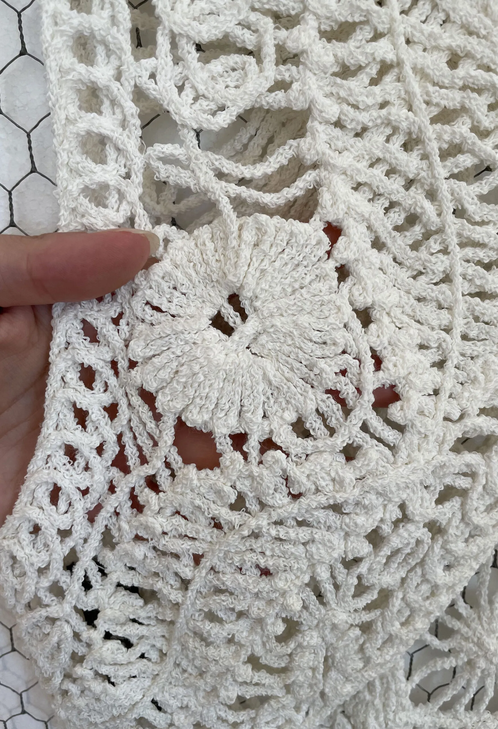 Gilet/top in fettuccia di spugna bianca vintage anni ’90