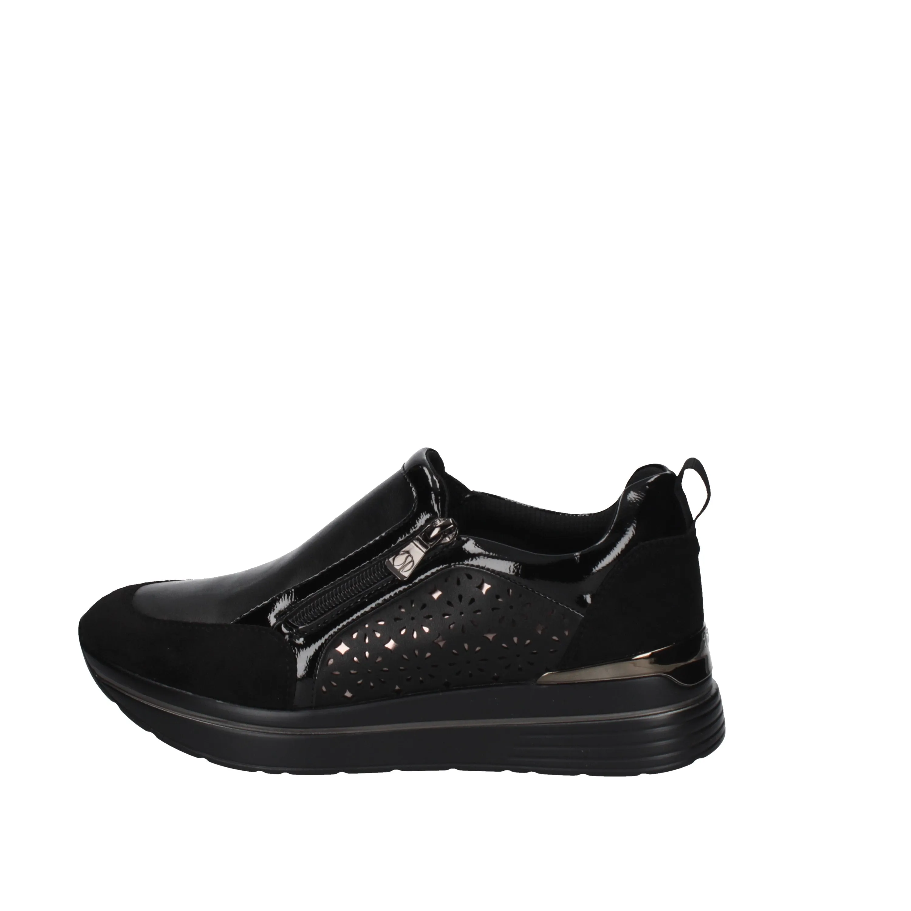 inblu slip on in 389  