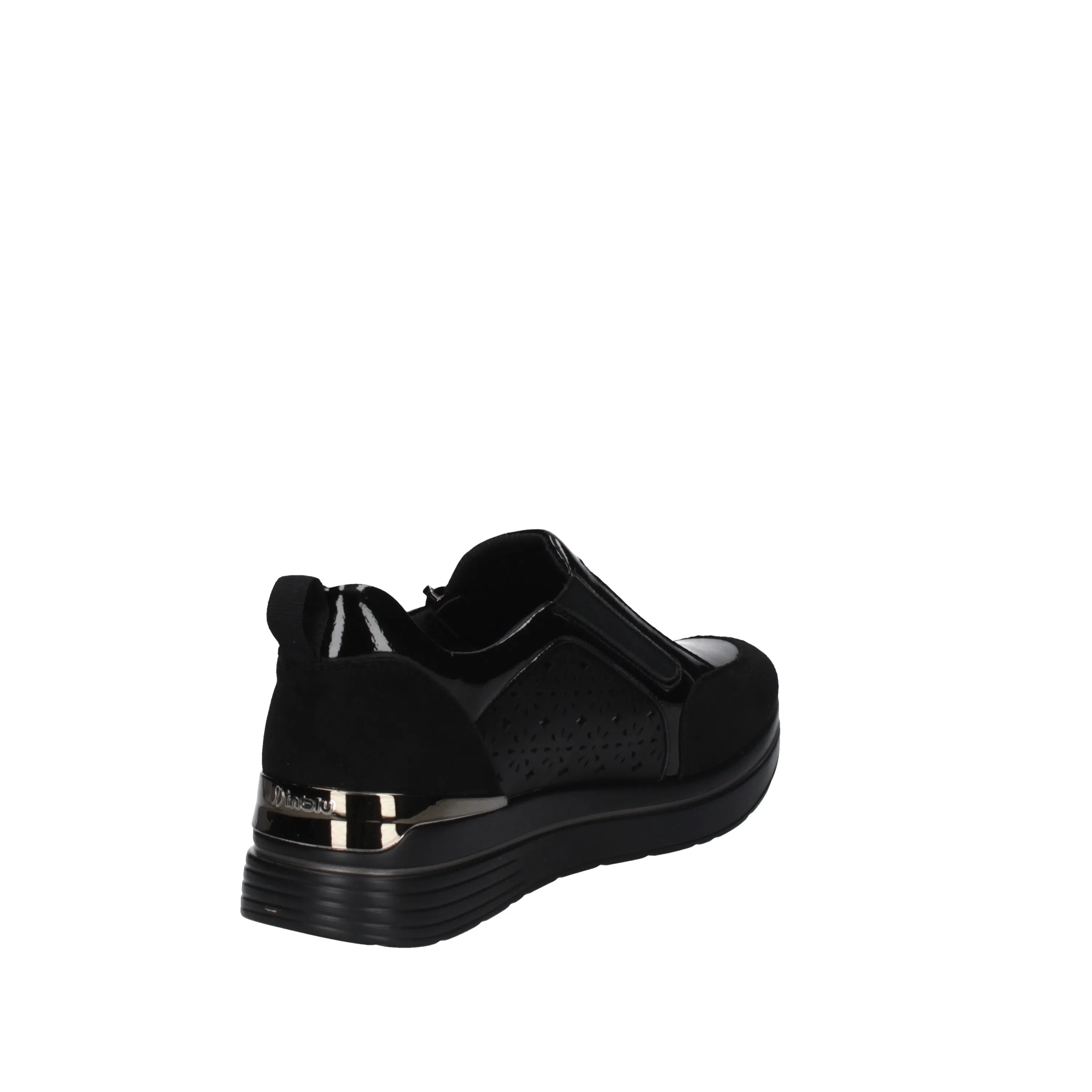 inblu slip on in 389  