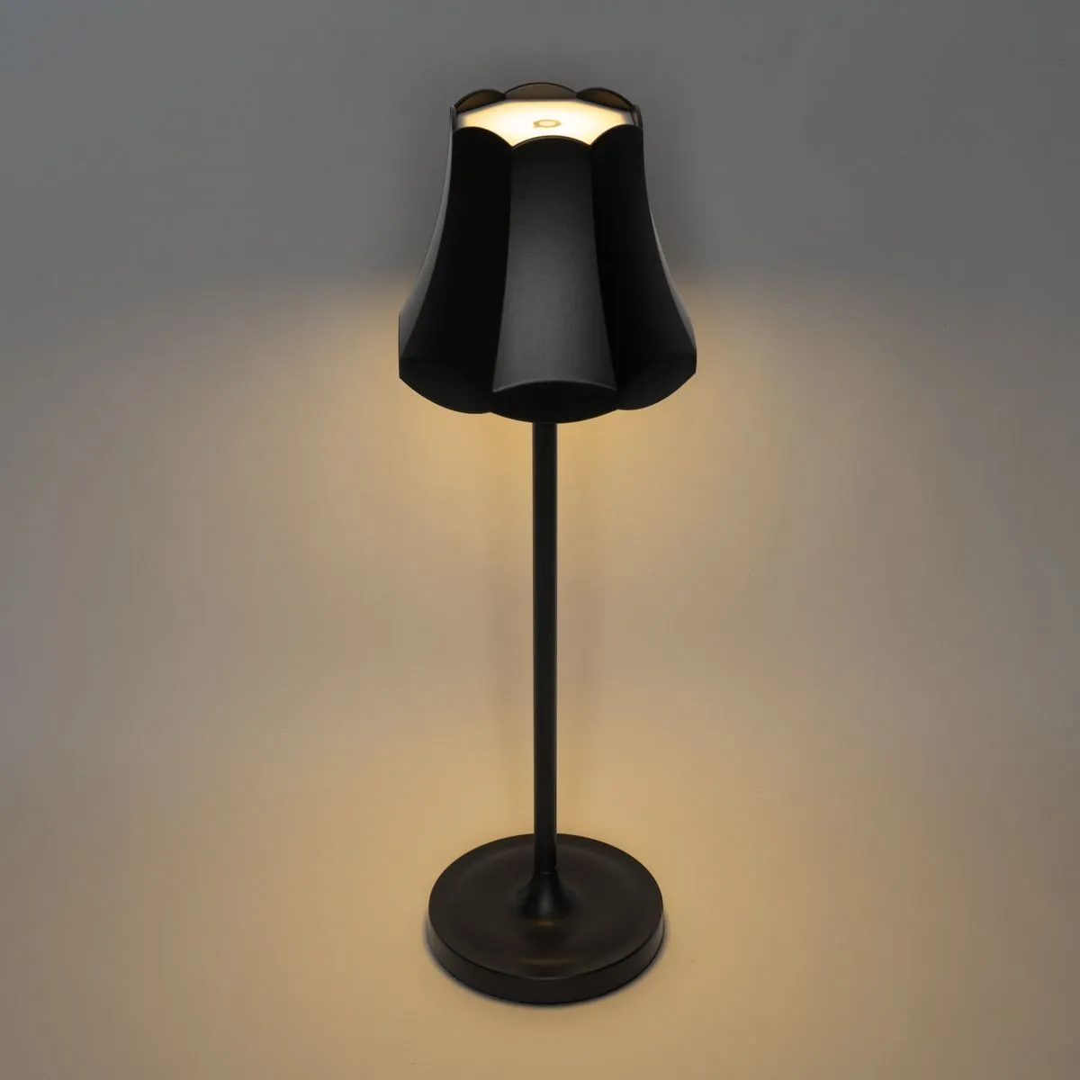 Lampada da tavolo retrò ricaricabile IP44 nera - Granny