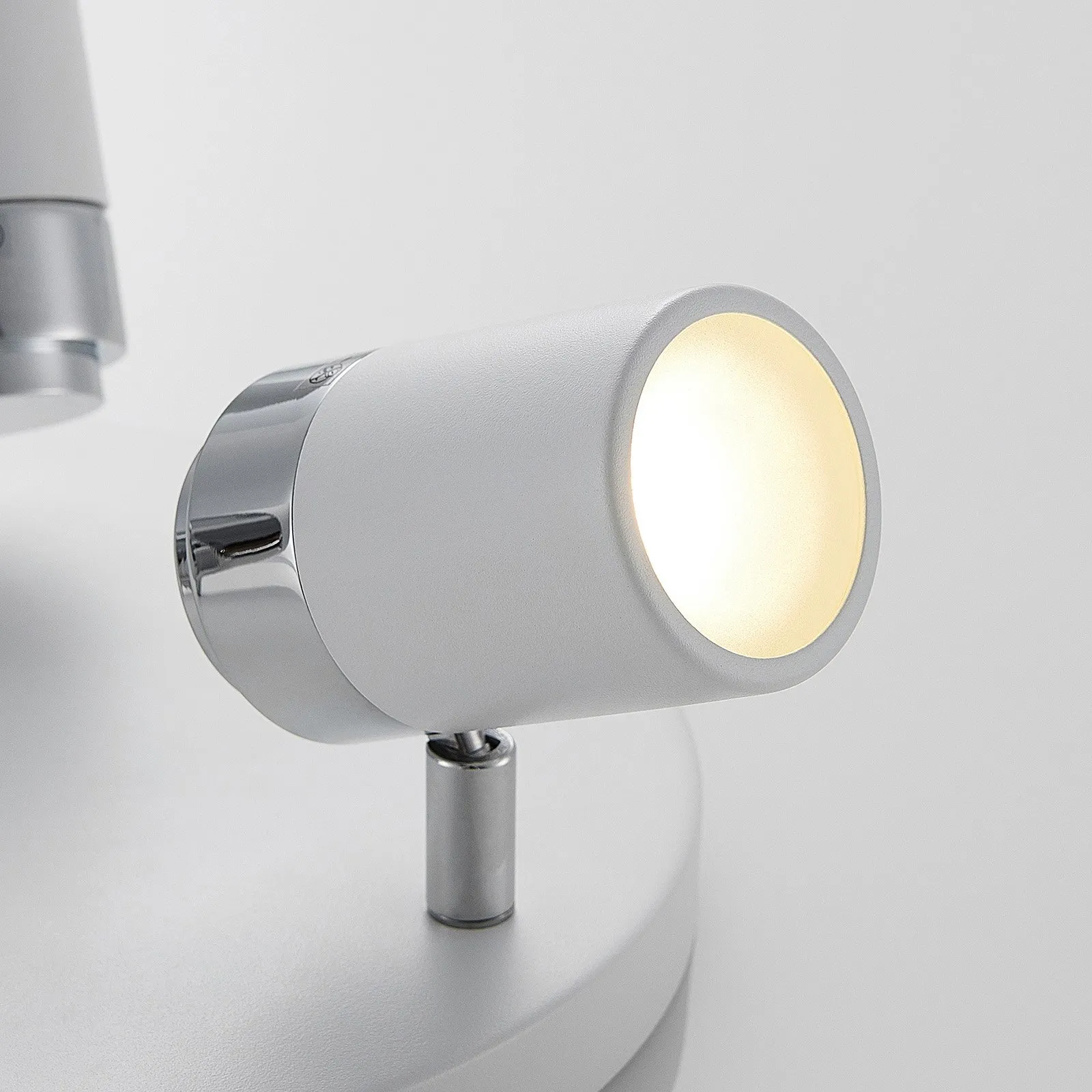 Lindby fatto Kardo, rotondo, a 3 luci, bianco, metallo, IP44