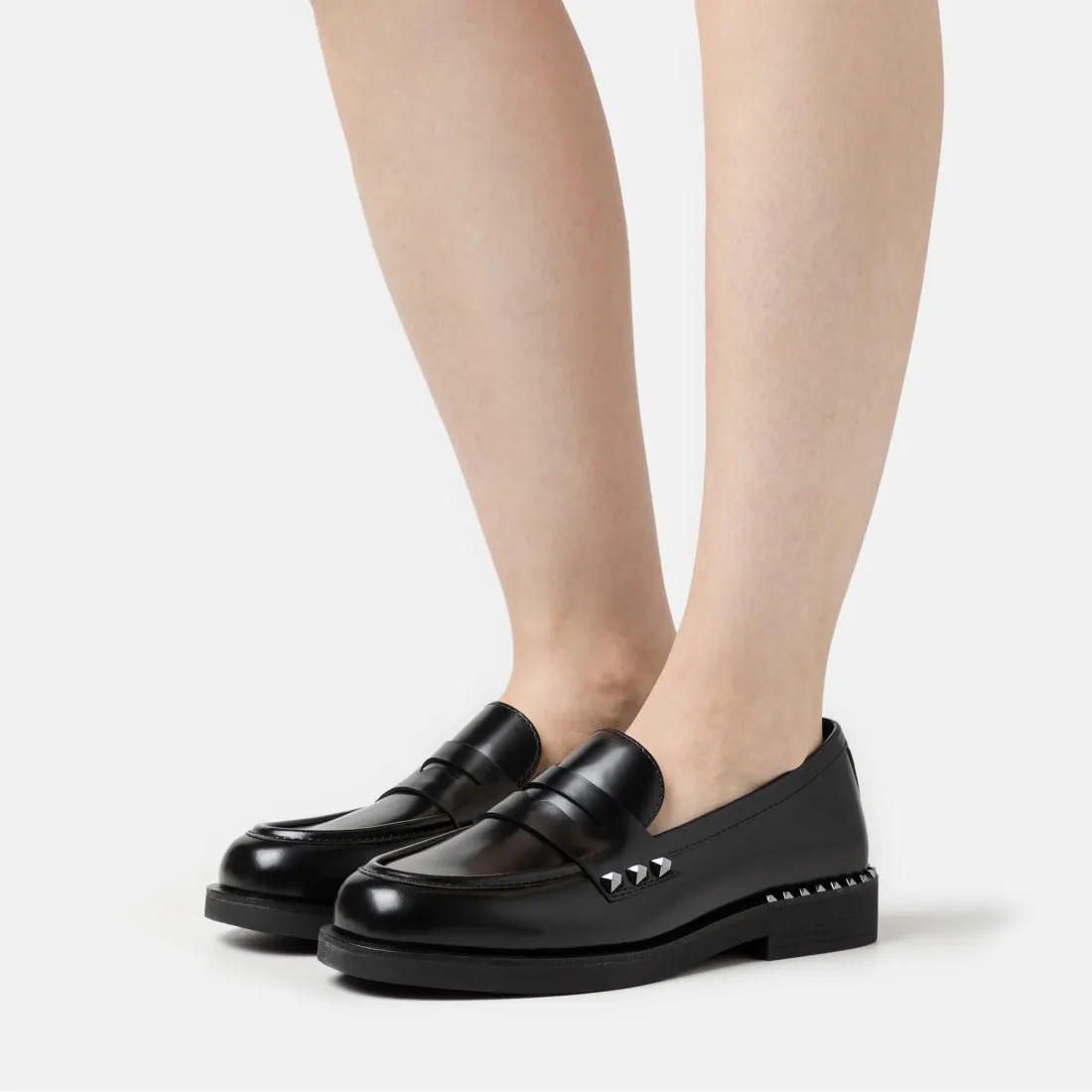 Mocassino Ash Whisper Studs 01 in pelle nera con borchie