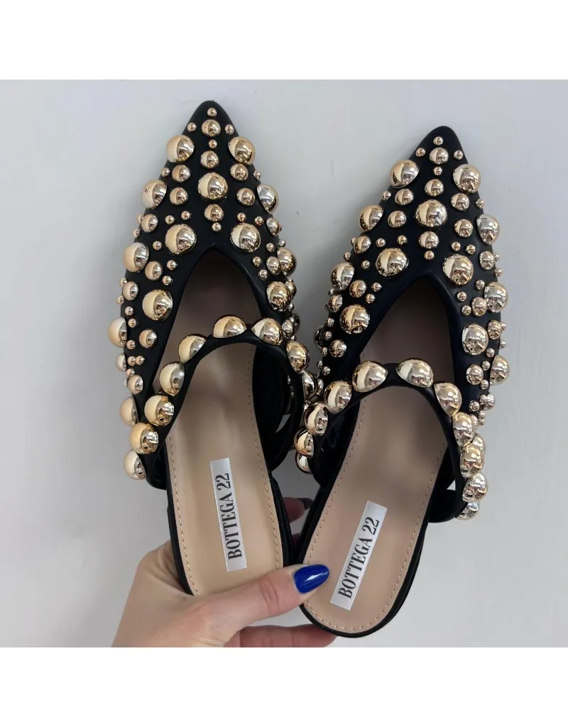 MULES KIM NERA