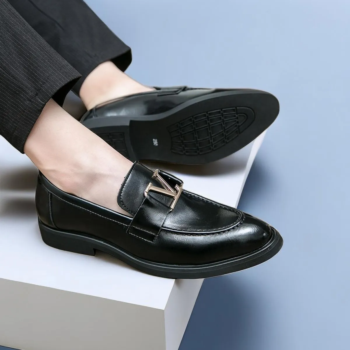 Nuovi mocassini neri da uomo scarpe in pelle pu business marrone rosso traspirante slip on scarpe solide fatte a mano spedizione