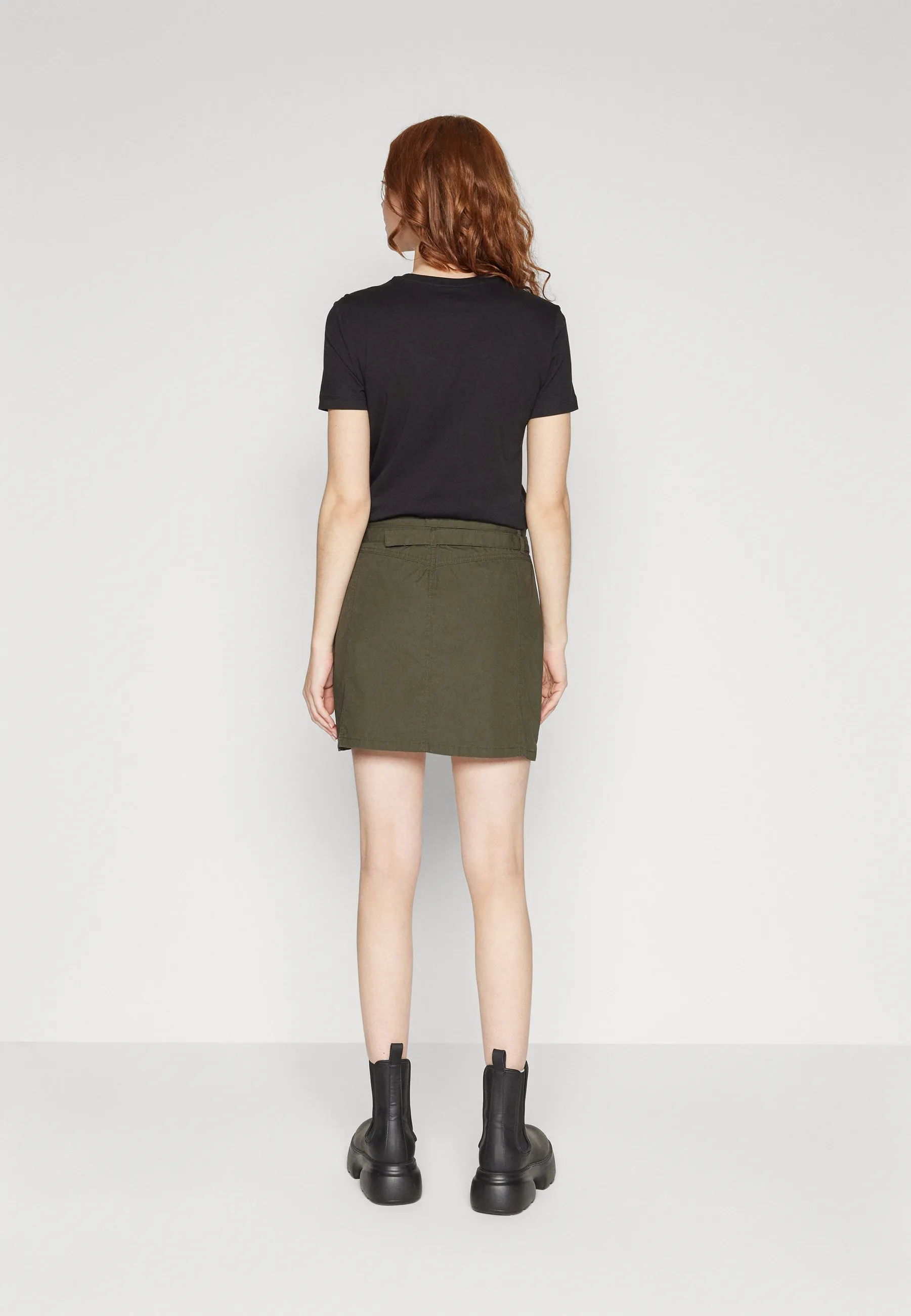 ONLSANNA CRISP SKIRT  - Gonna a tubino