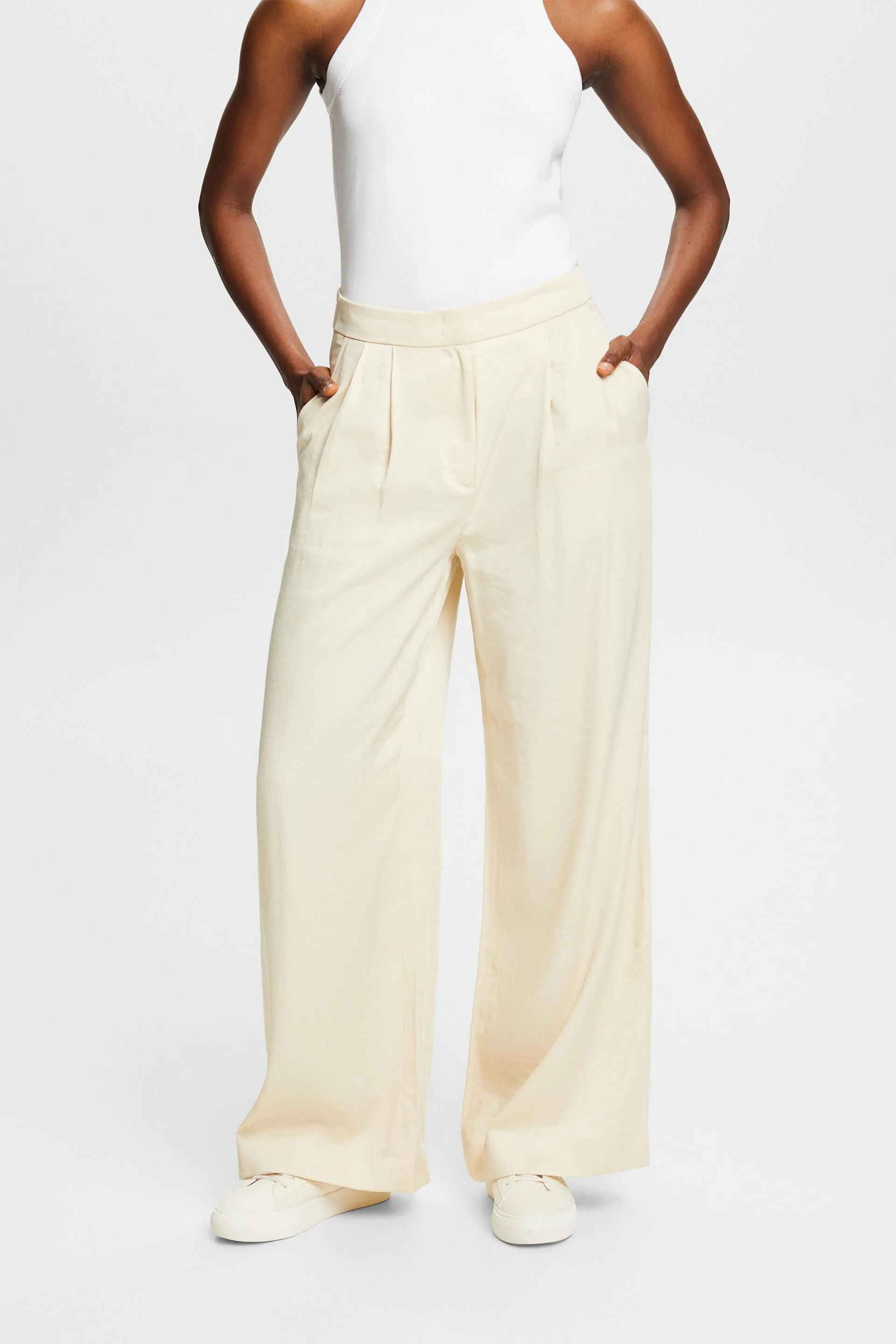 Pantaloni a gamba larga