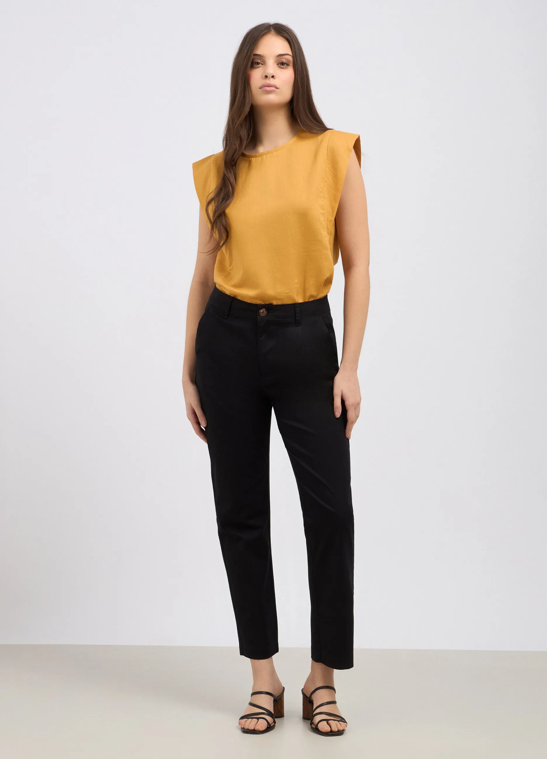 Pantaloni in twill a sigaretta donna