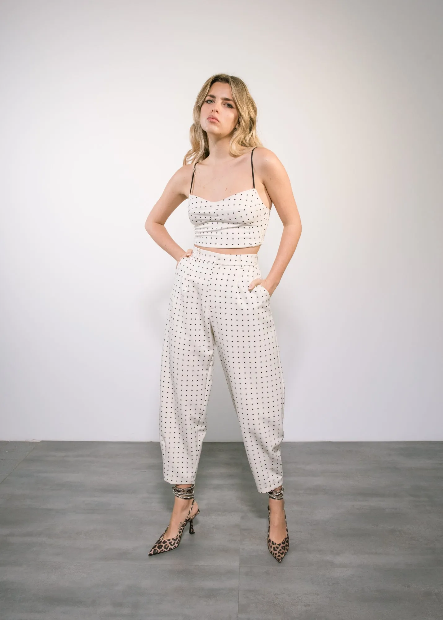 Pantaloni morbidi con stampa a pois