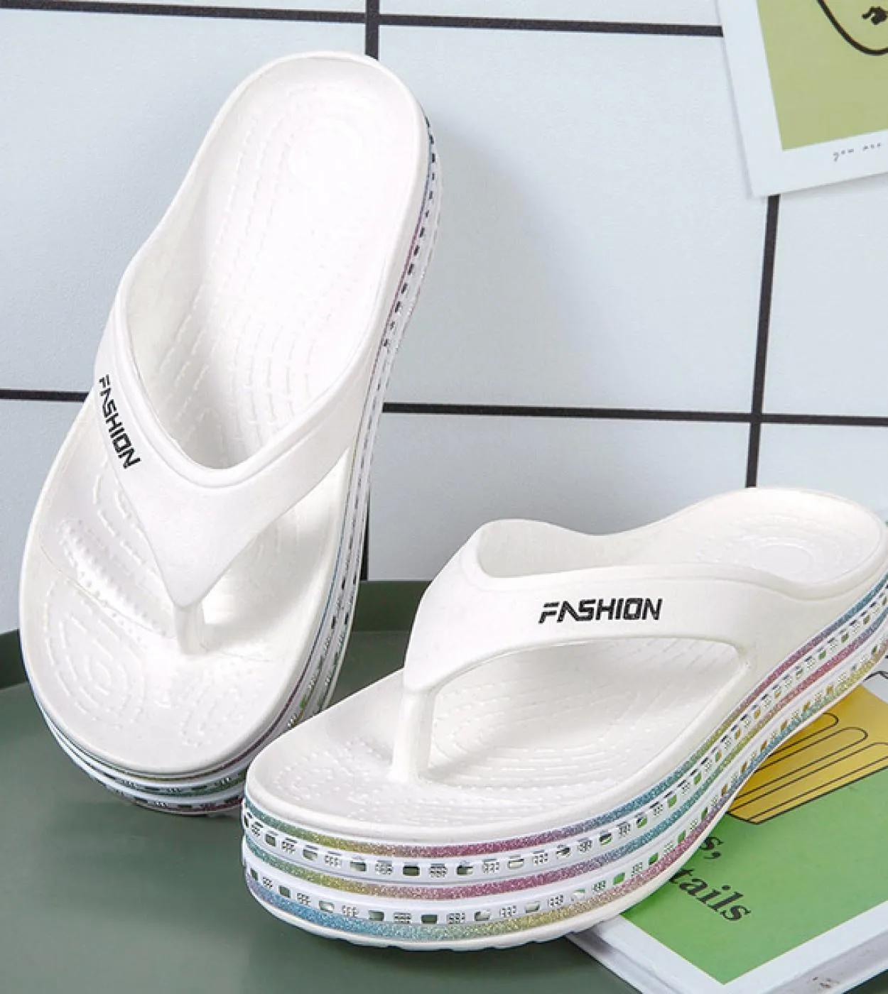 Pantofole con plateau da donna Scarpe estive da pavimento per la casa Infradito da spiaggia da donna Soft Eva Suola spessa Moda
