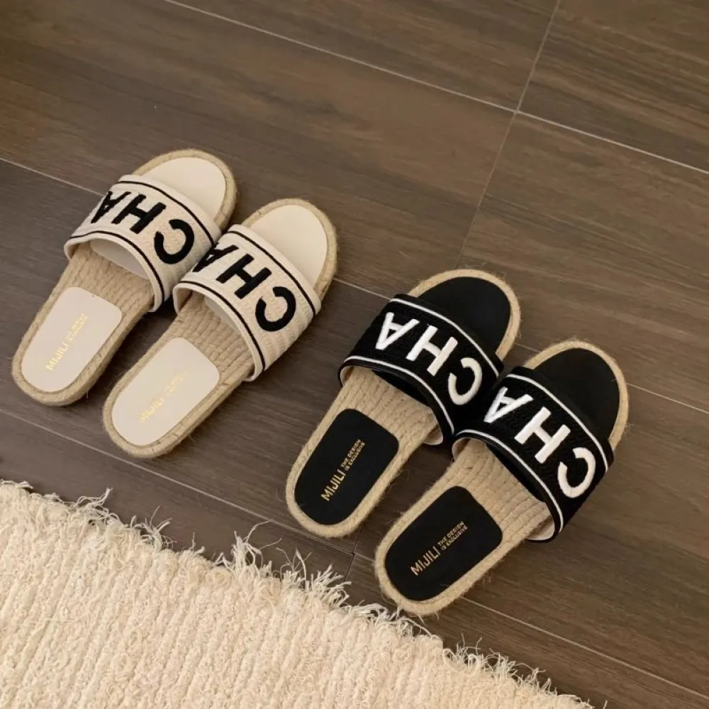 Pantofole moda intrecciate con suola spessa intrecciate scarpe da donna 2024 nuova estate abbigliamento esterno sandali casual s