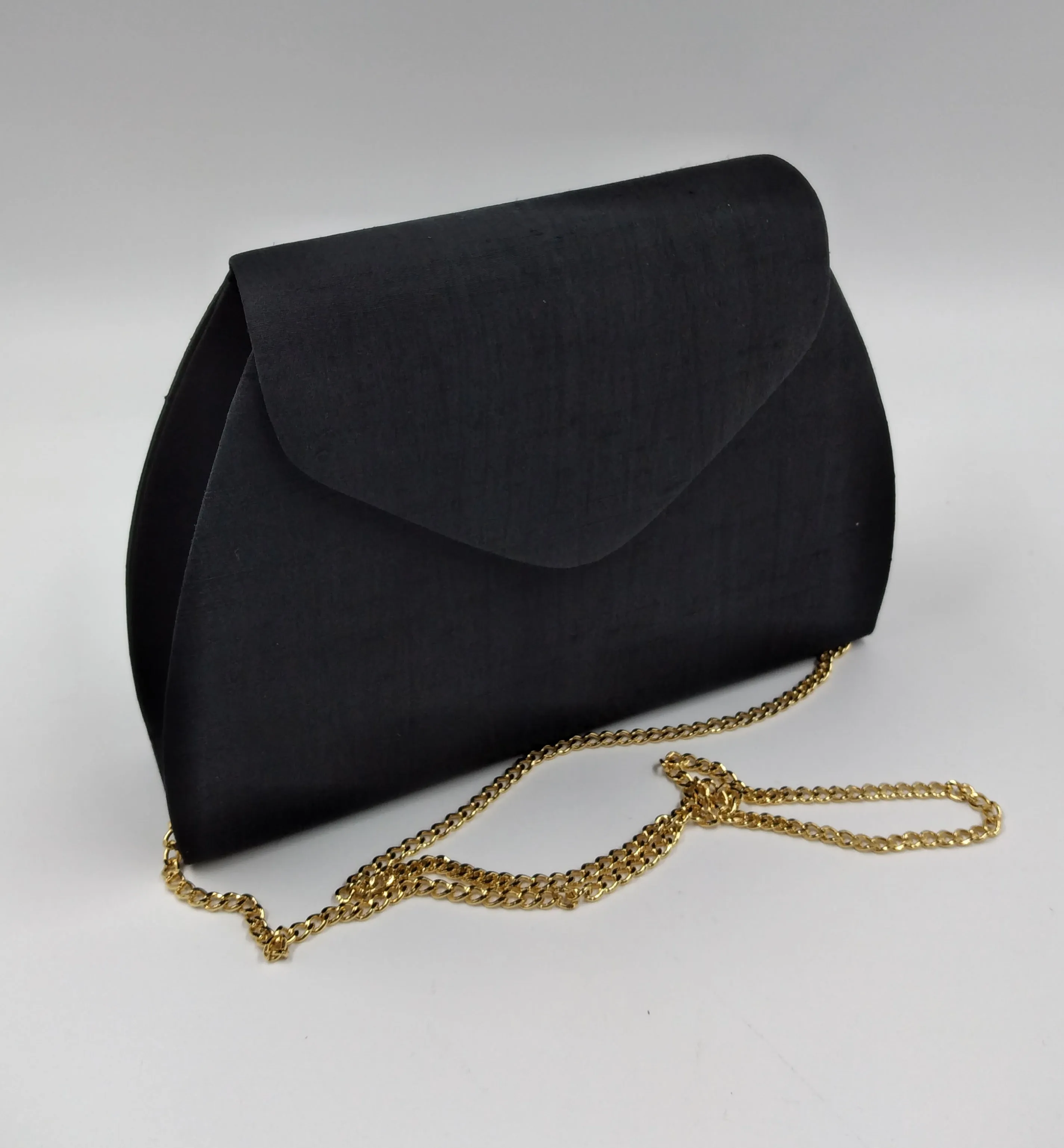 POCHETTE IN SATIN CON QUADRI
