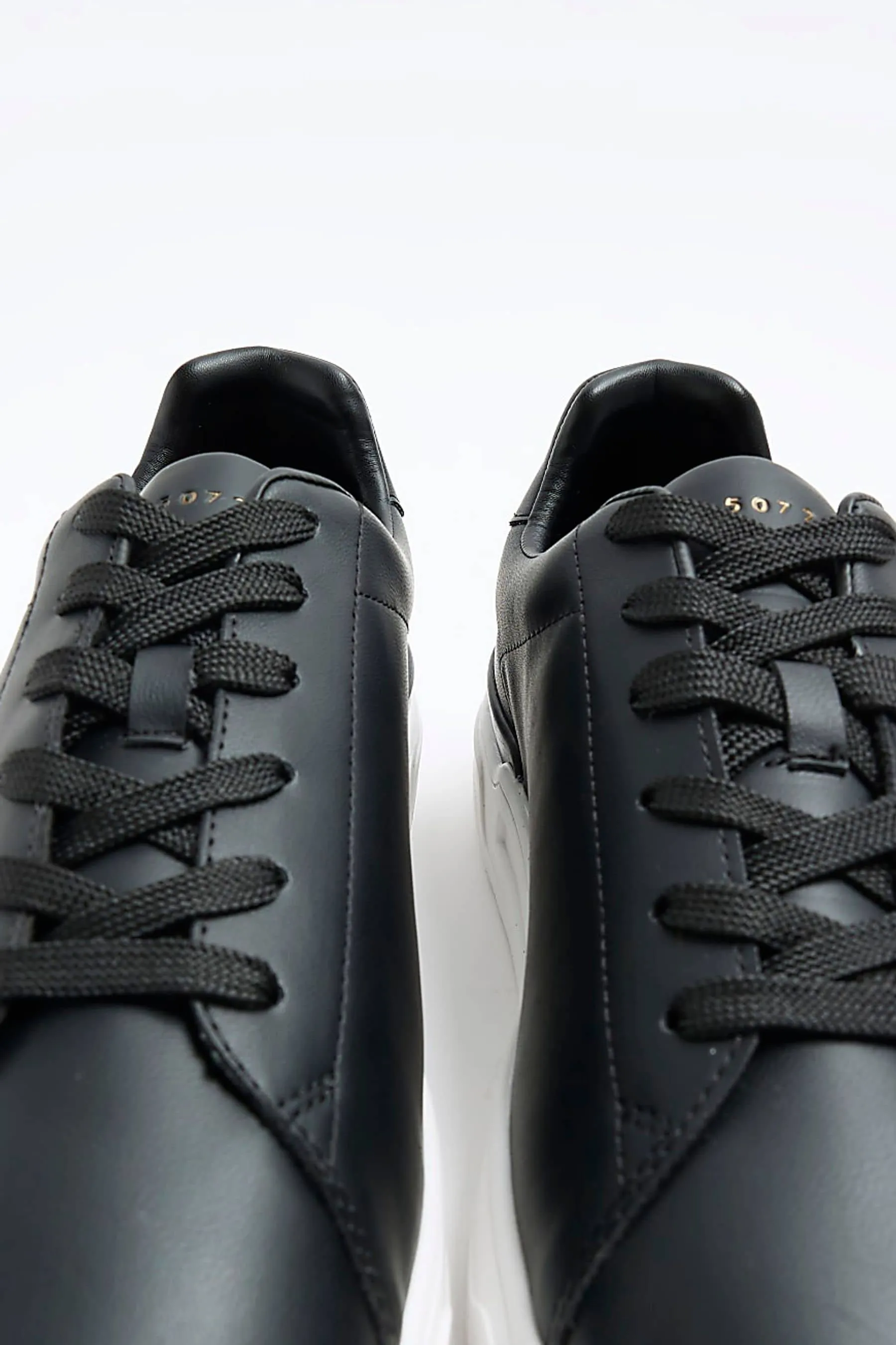 scarpe da ginnastica River Island Pizzo con suola sagomata