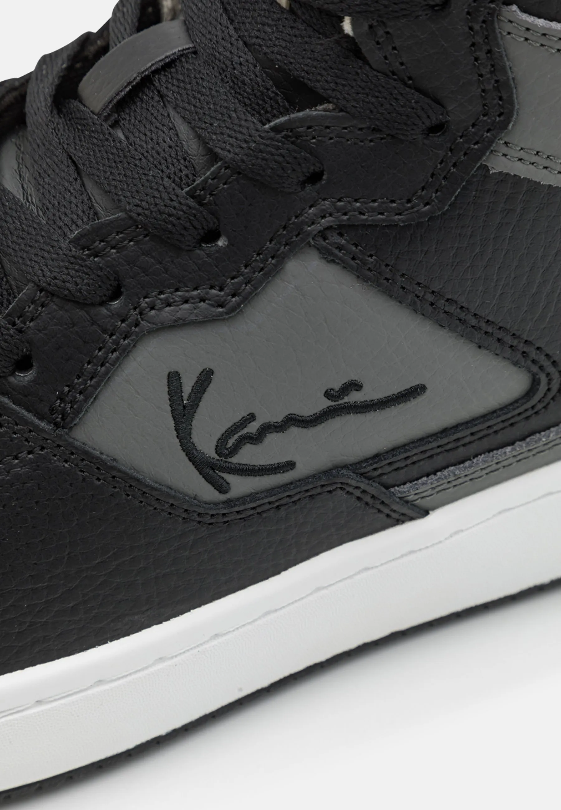 Sneakers alte
