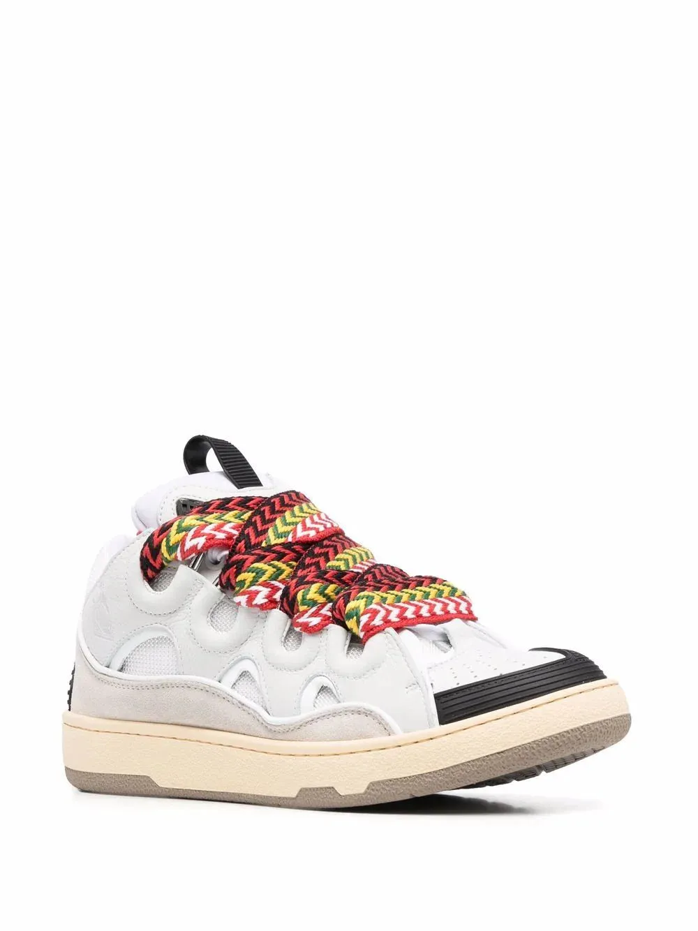 Sneakers Curb