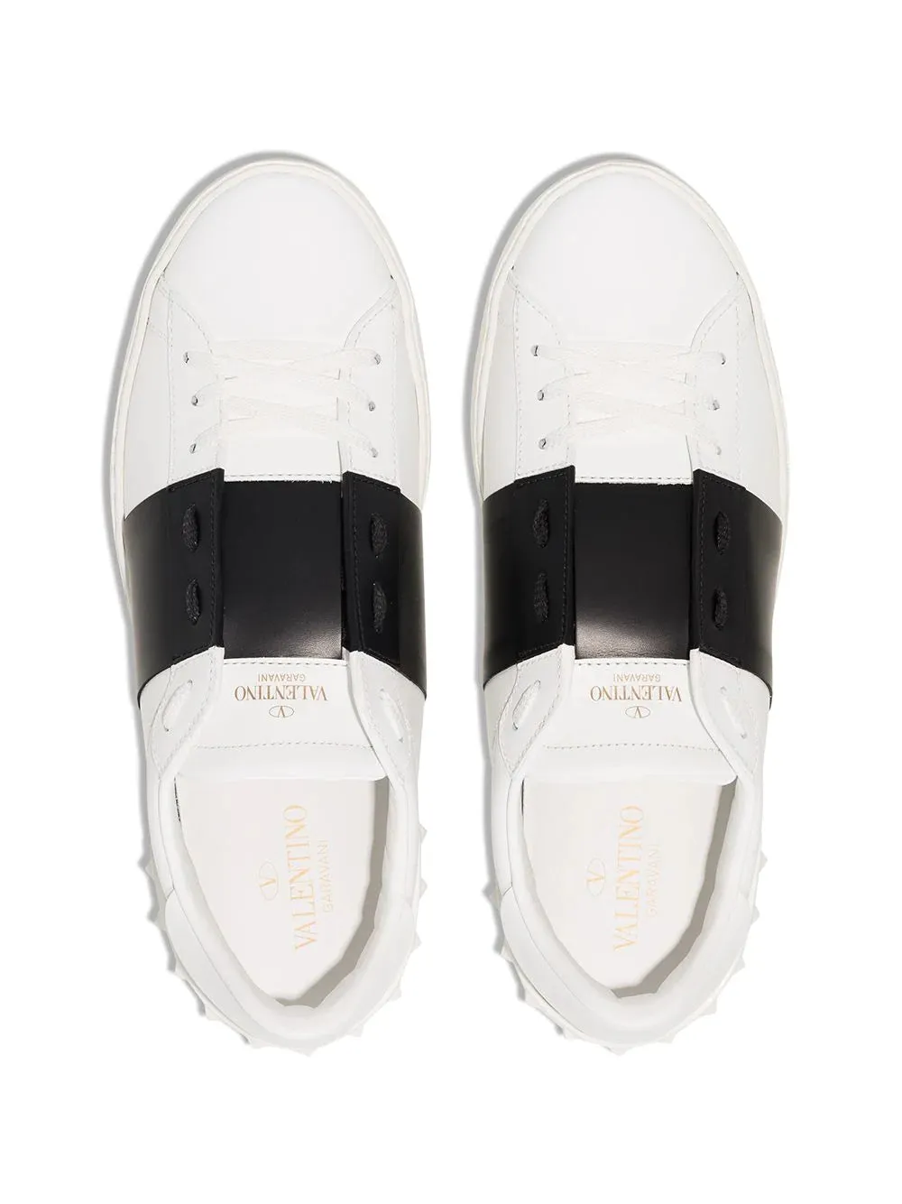Sneakers open