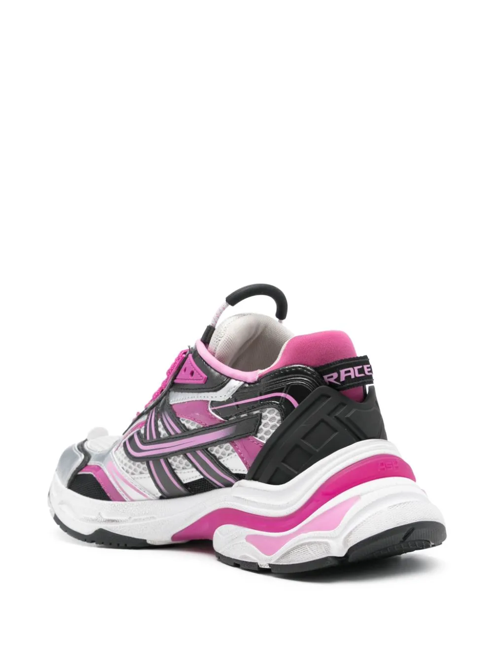 Sneakers Race 03