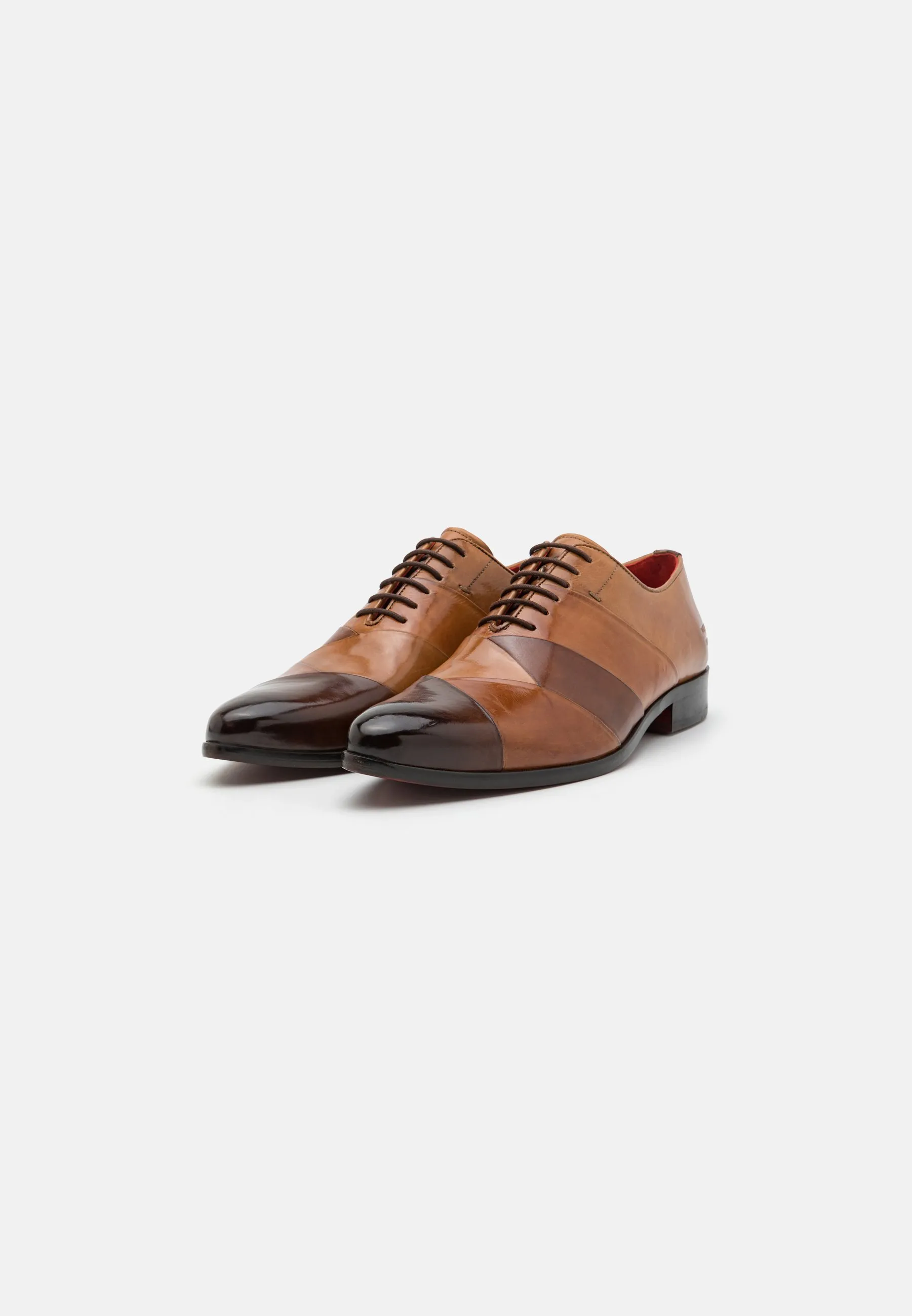 TONI 51 - Stringate eleganti