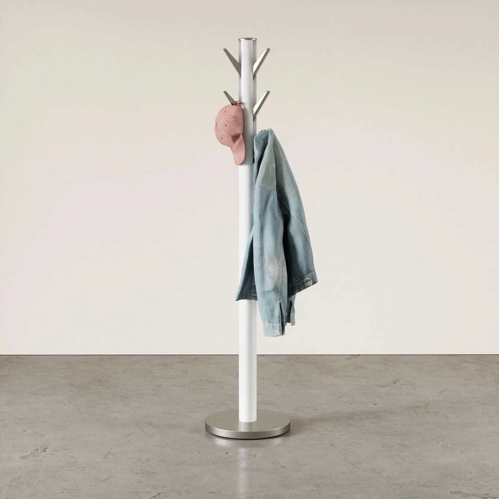 Umbra  Appendiabiti da terra in stile moderno "Flapper"